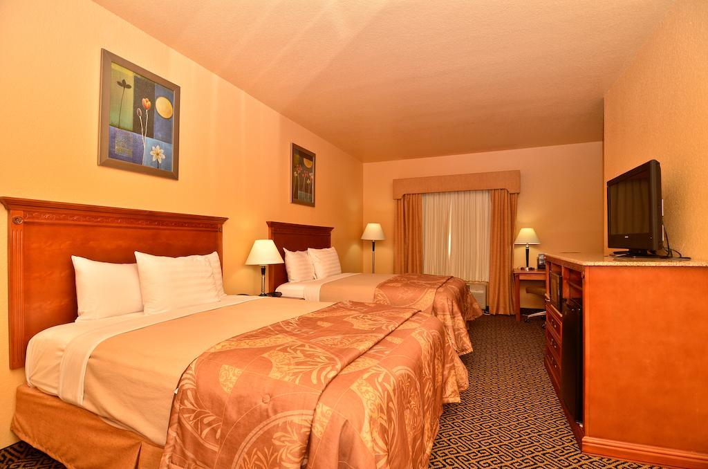 Hiway Inn Express Of Broken Bow Cameră foto