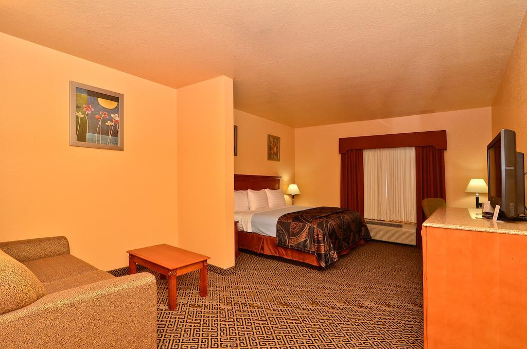 Hiway Inn Express Of Broken Bow Cameră foto