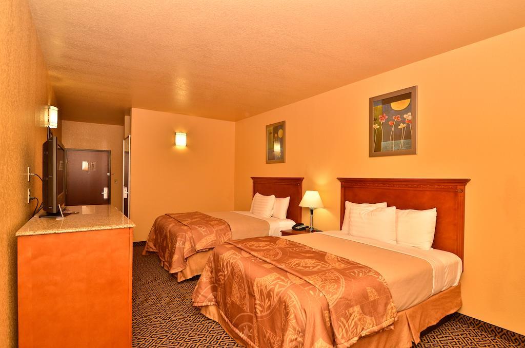Hiway Inn Express Of Broken Bow Cameră foto